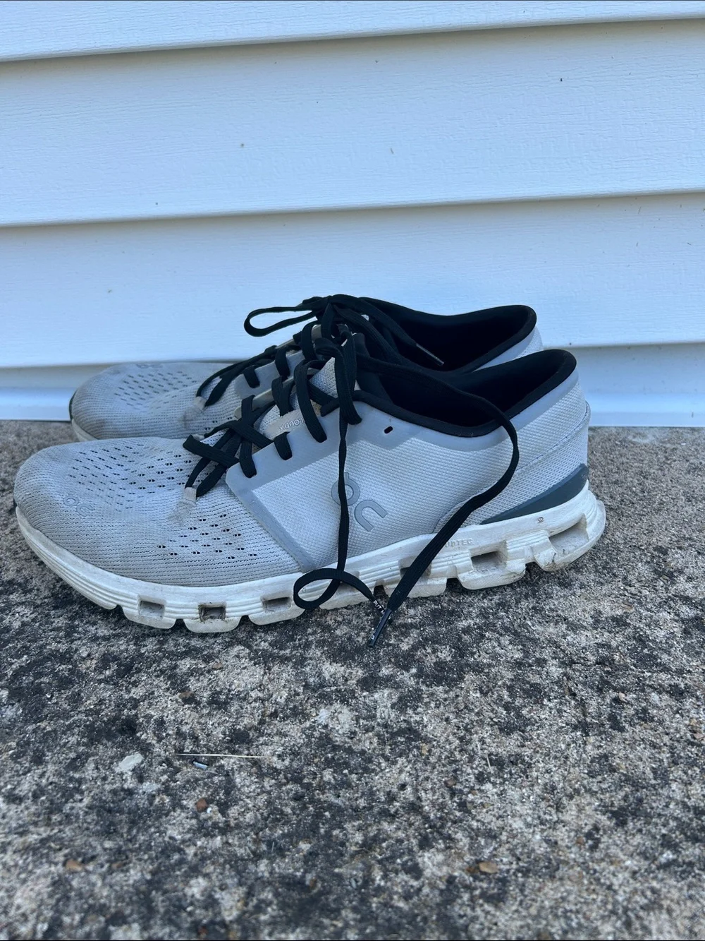On Running Men's Cloud 5 Sneakers in Light Gray with Black Details